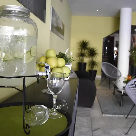 מלון דירות Udalla Park - & 3*